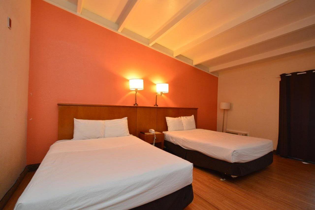 Clearwater Hotel Экстерьер фото
