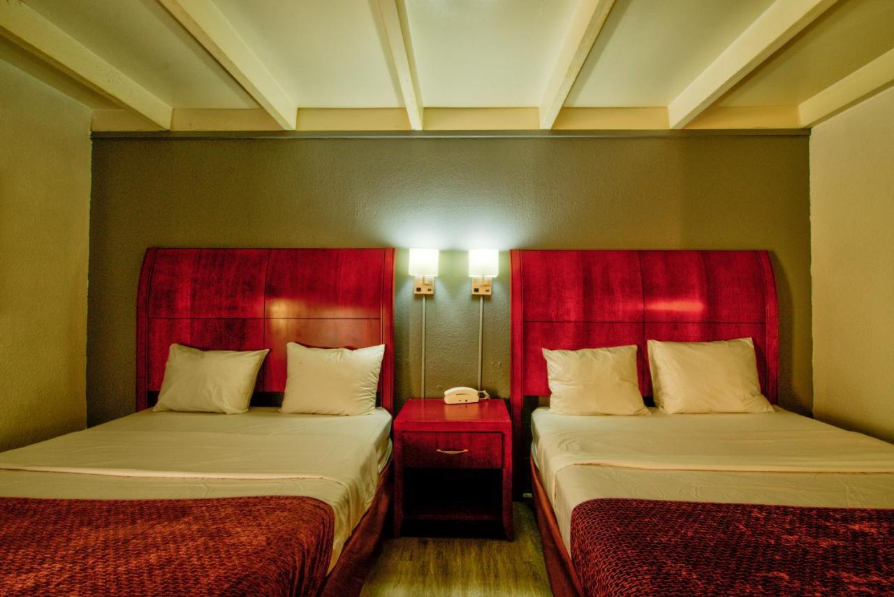 Clearwater Hotel Экстерьер фото