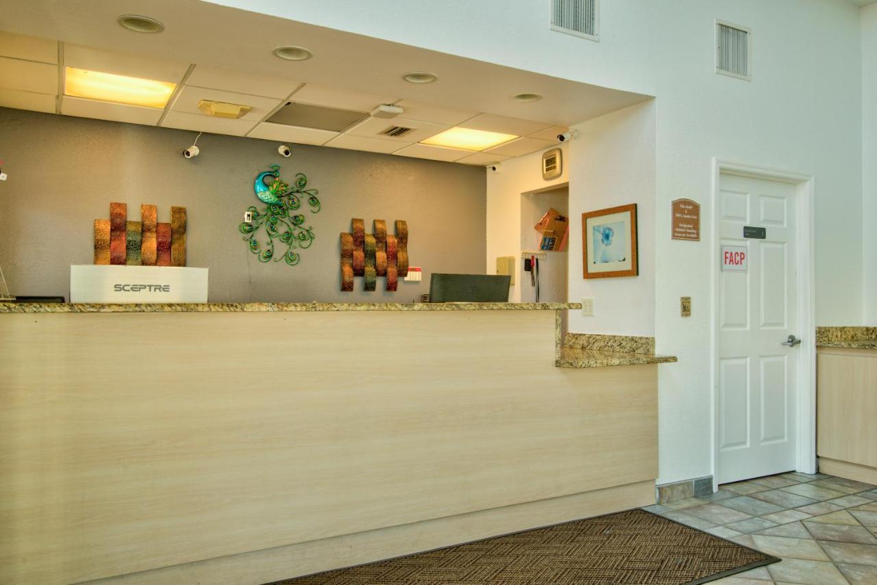 Clearwater Hotel Экстерьер фото