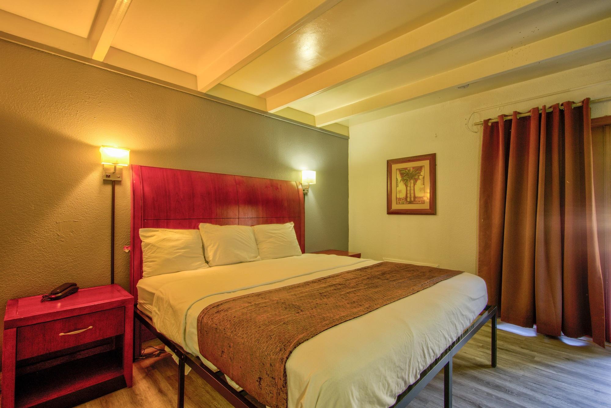 Clearwater Hotel Экстерьер фото