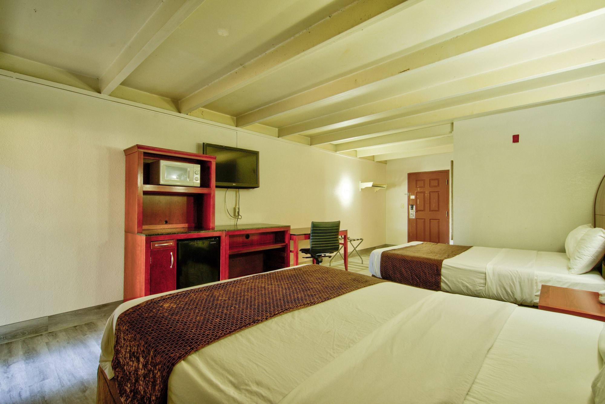Clearwater Hotel Экстерьер фото