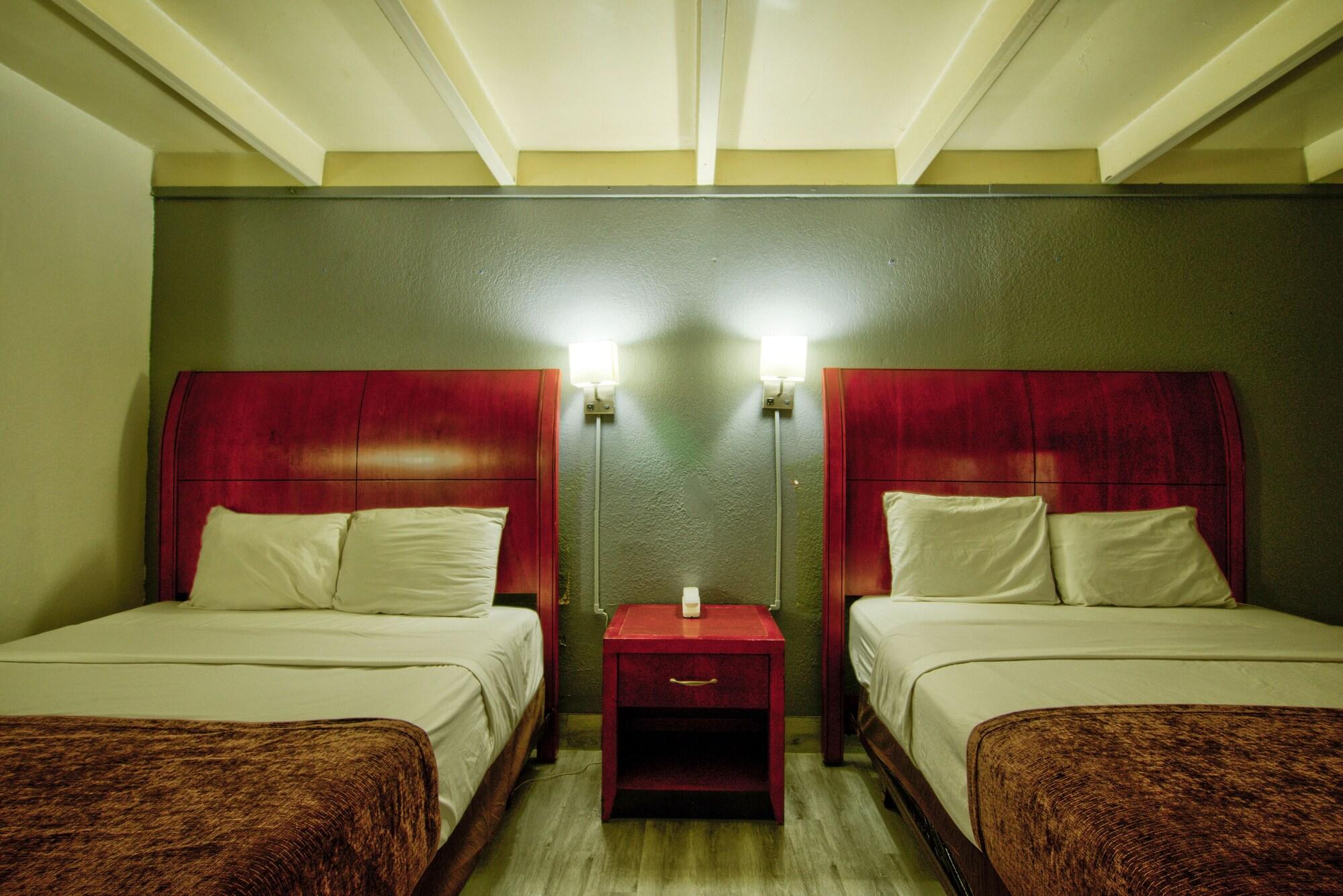 Clearwater Hotel Экстерьер фото