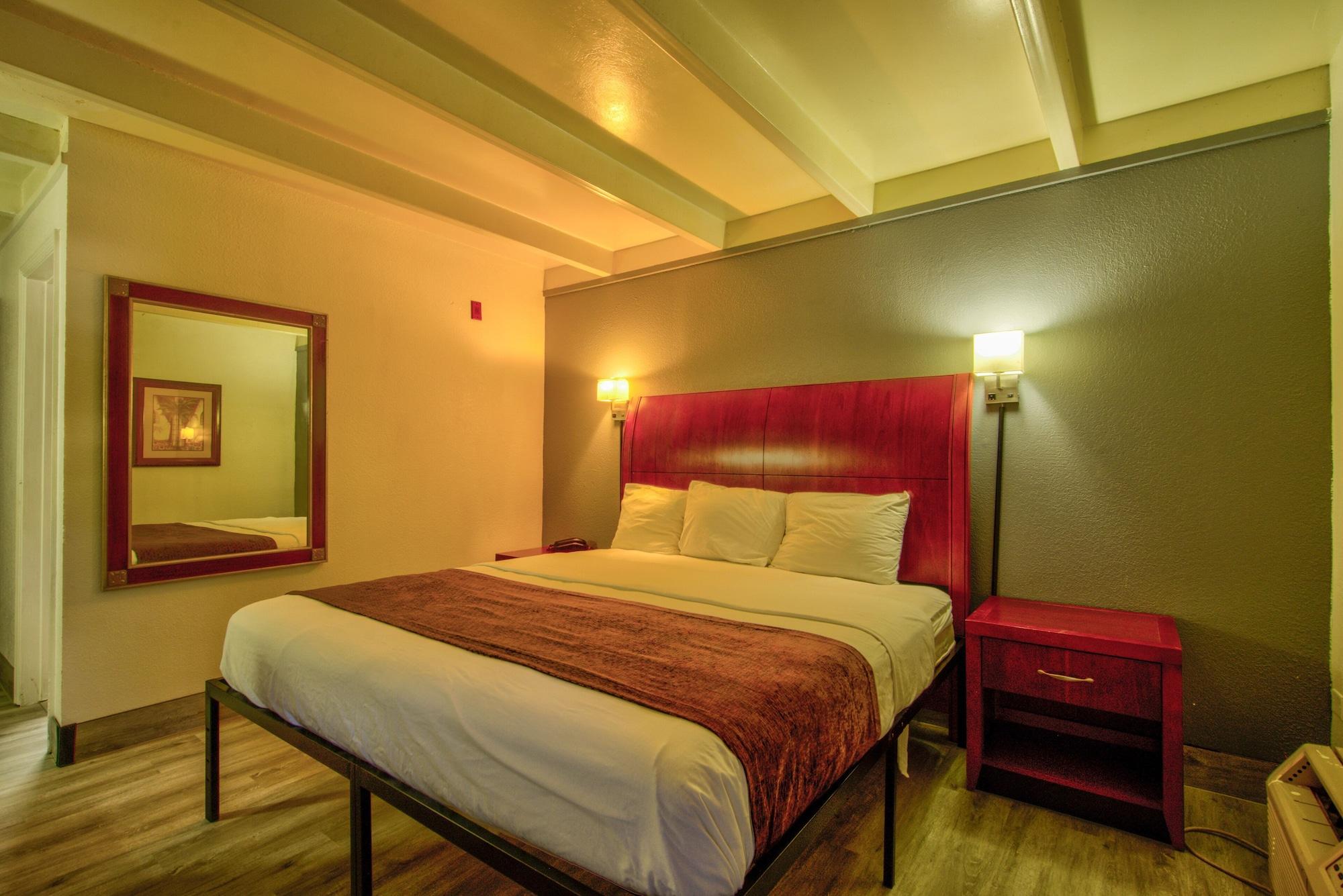 Clearwater Hotel Экстерьер фото