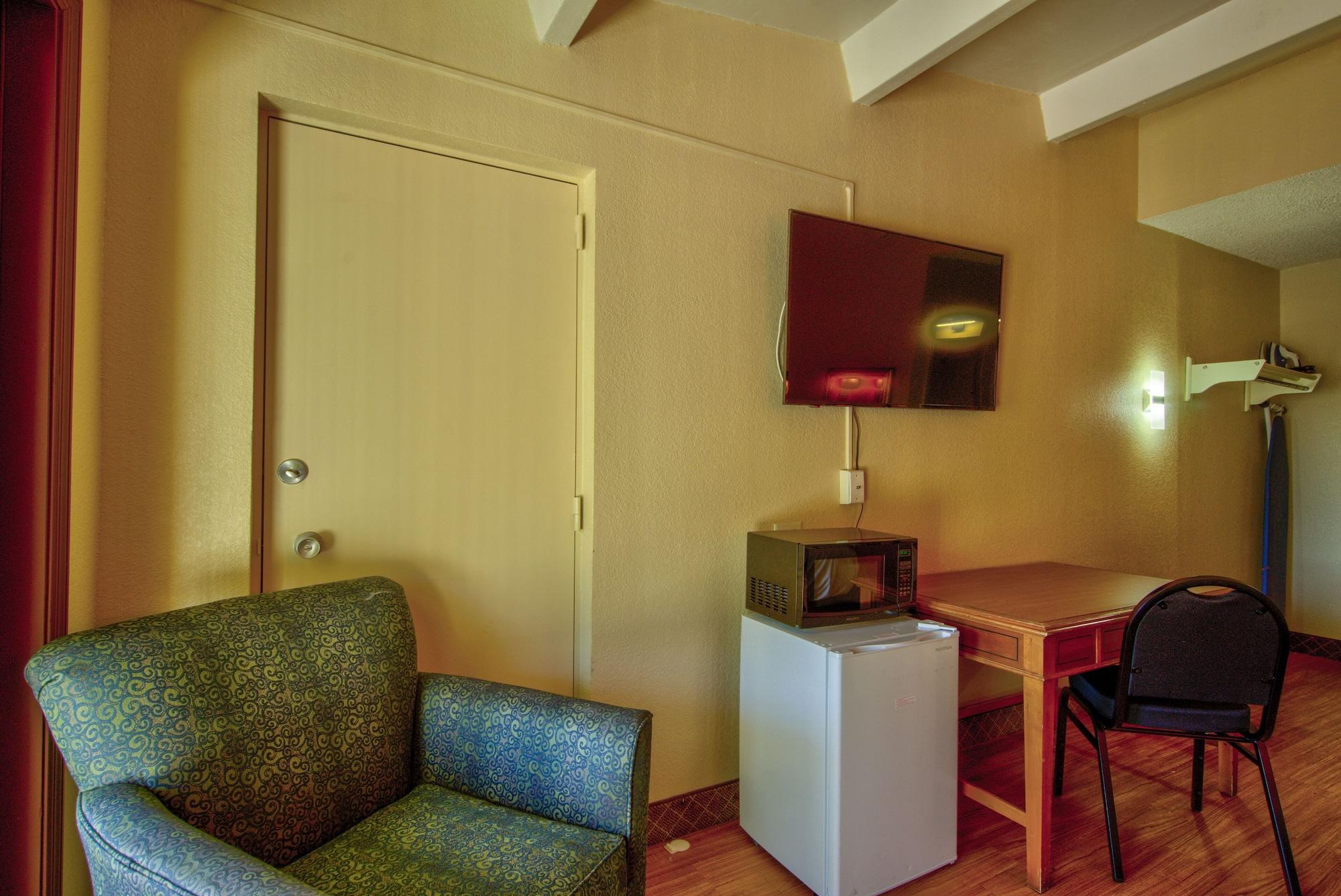 Clearwater Hotel Экстерьер фото