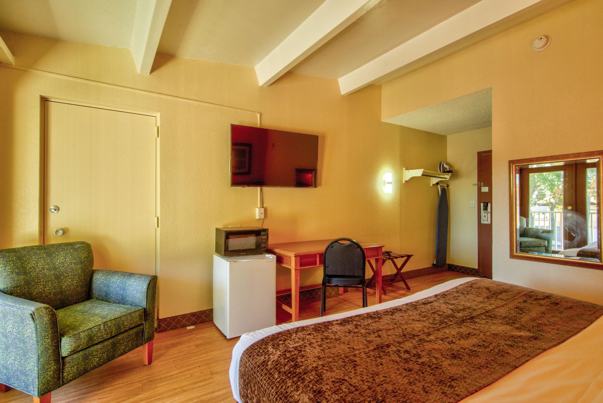 Clearwater Hotel Экстерьер фото