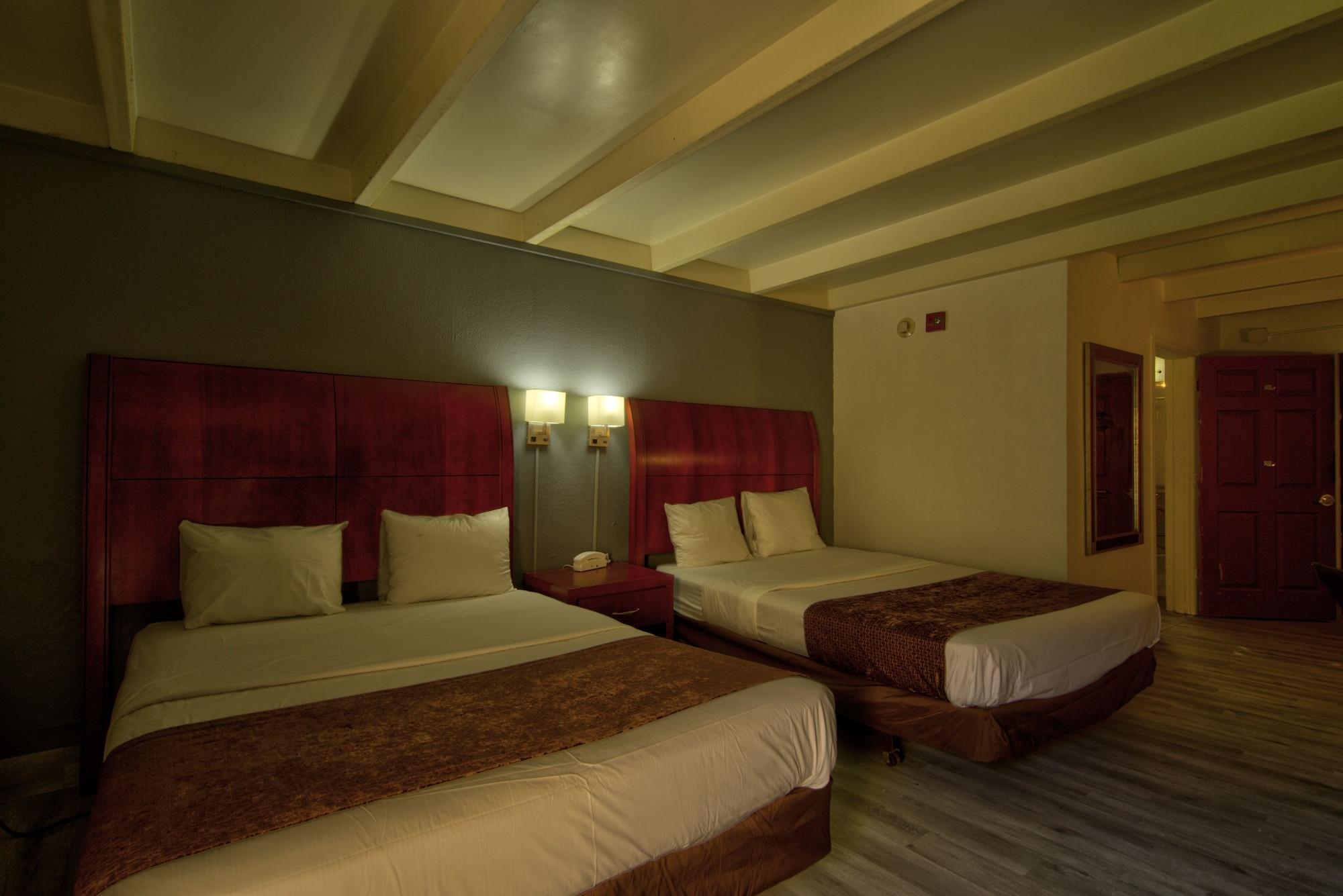 Clearwater Hotel Экстерьер фото