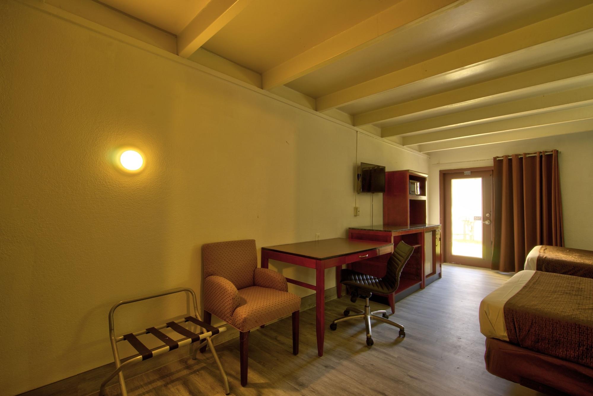 Clearwater Hotel Экстерьер фото
